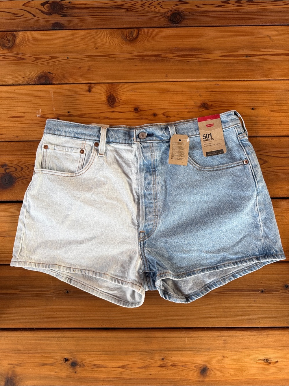 Levi's 501 Original Stretch Shorts "Of Two Minds" - High Rise / Button Fly
